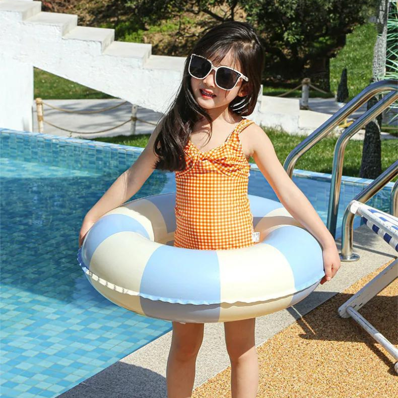 Boia Donut Colorida Brinquedo para Piscina Flutuante