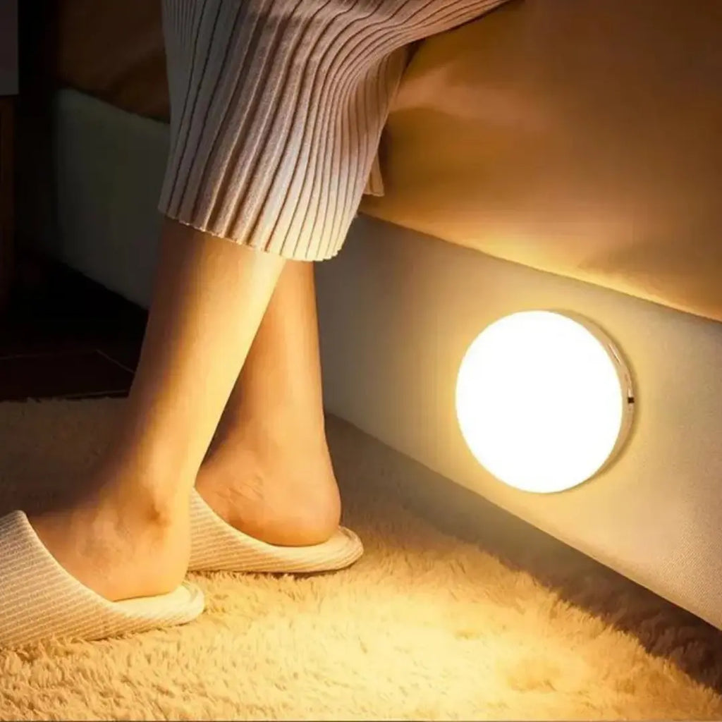 Luminária de Parede LED Sem Fio Sensor de Presença - USB Recarregável