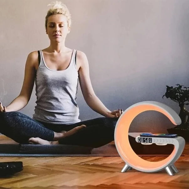 Luminária Caixa de Som G-Speaker Premium Com Carregamento por Indução Luz Led