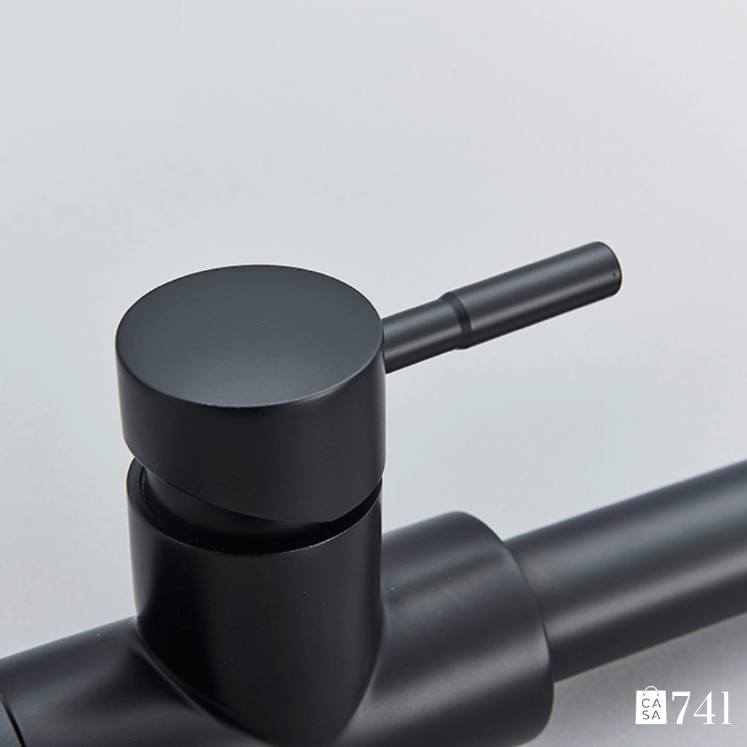 Torneira para Pia de Cozinha Extensível e Rotativo de Aço Inoxidável Quente e Frio com 2 Modos de Jato