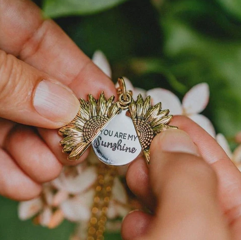 Colar de Girassol "You Are My Sunshine" - Aço Inoxidável