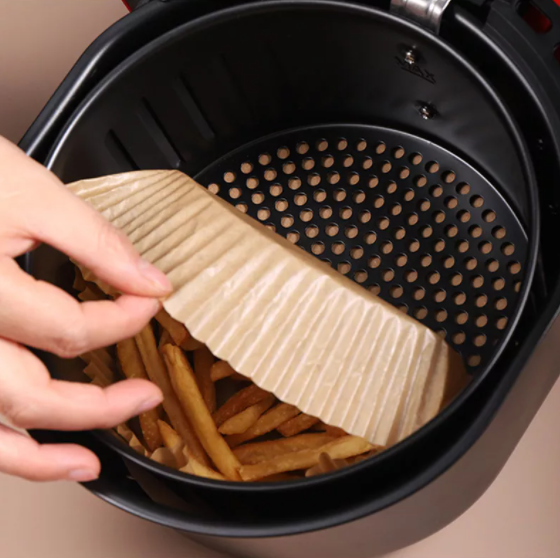 Protetor Anti-Sujeira Air Fryer Forro de Papel Antiaderente e Descartável - Clean Up [FRETE GRÁTIS]